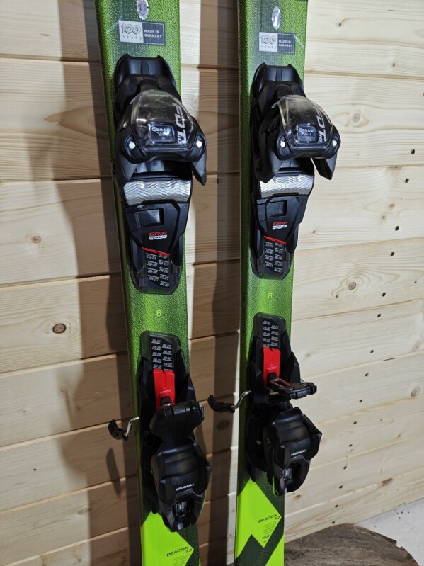 LYŽE VOLKL DEACON 7.2 GREEN 158CM --MODEL 2024--